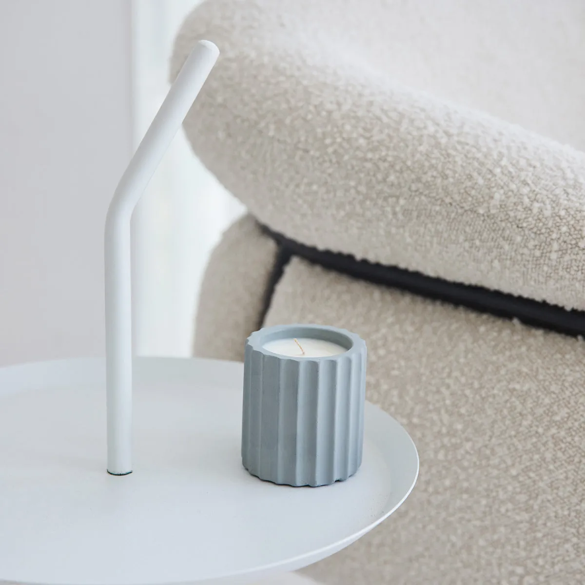 Belly Armchair - Maya Cream Boucle / Black Leg