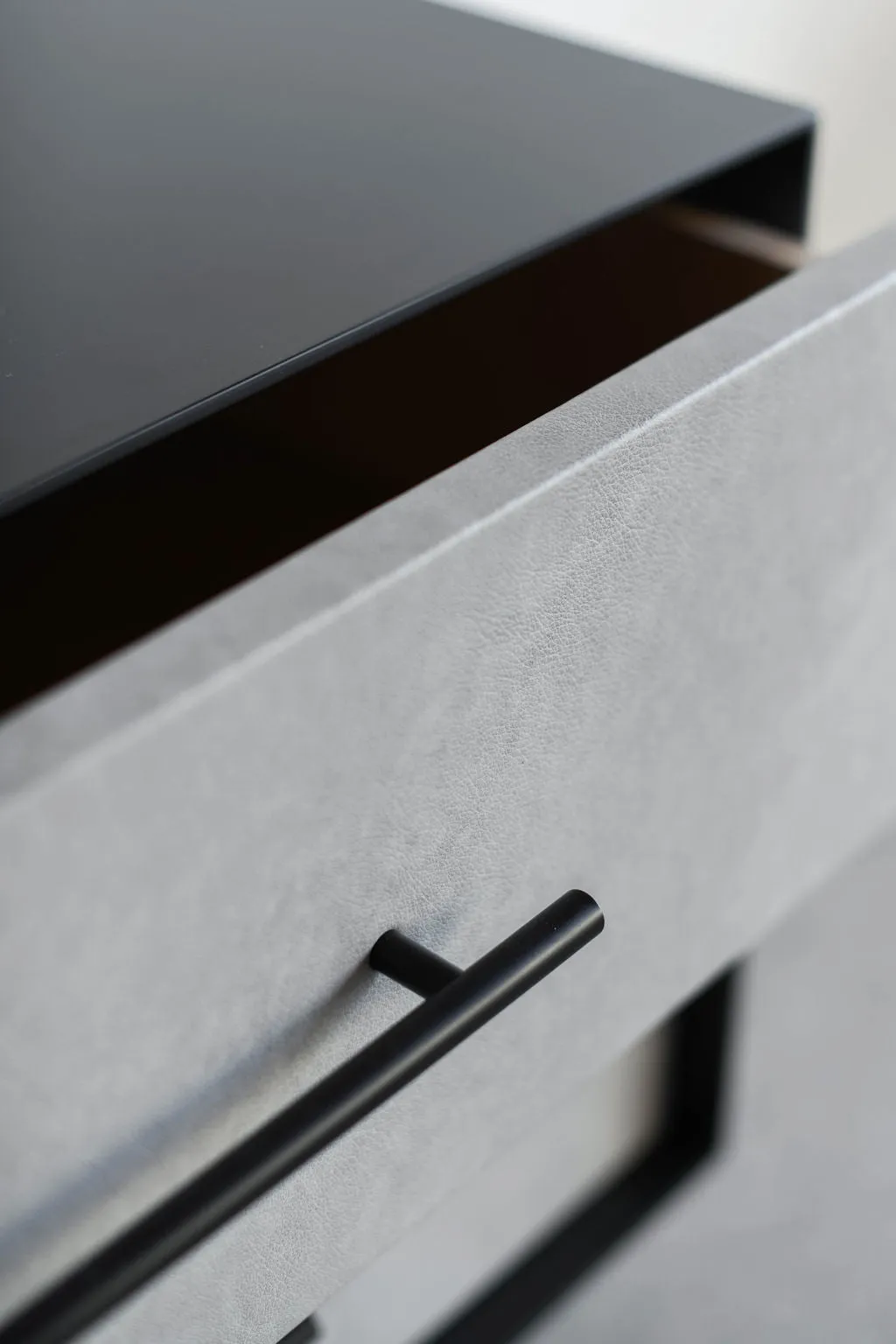Bronson Console