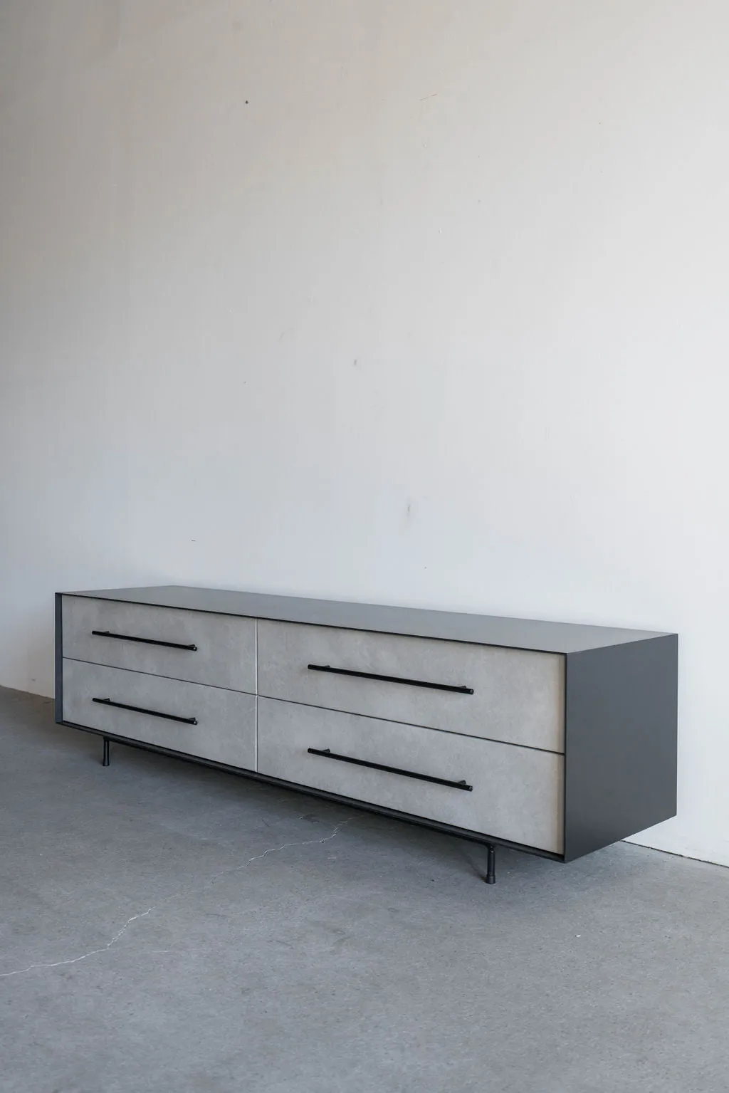 Bronson Console