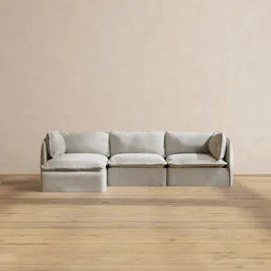 Modular Performance 3-Seater Sectional in Cloud | Relaxed Blend